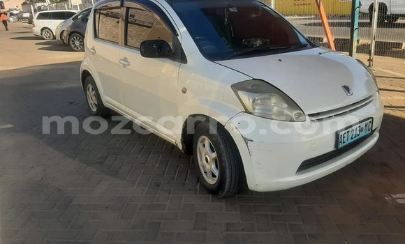 Comprar Usado Toyota Passo Branco Carro em Beira em Sofala