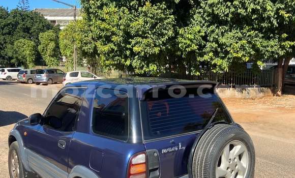 Buy Used Toyota RAV4 Blue Car in Maputo in Maputo Buy Used Toyota RAV4 Blue Car in Maputo in Maputo