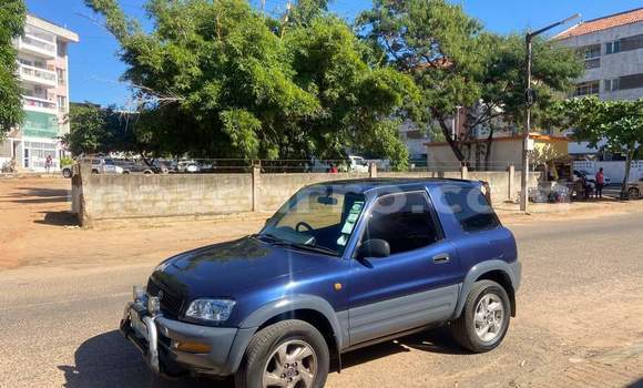 Buy Used Toyota RAV4 Blue Car in Maputo in Maputo Buy Used Toyota RAV4 Blue Car in Maputo in Maputo