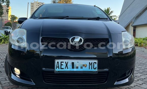 Nunua Ilio tumika Toyota Auris Nyeusi Gari ndani ya Maputo nchini Maputo