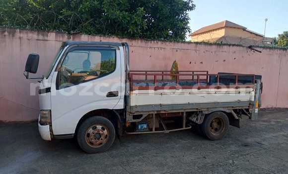 Buy Used Hino 300 Series Other Truck in Maputo in Maputo Buy Used Hino 300 Series Other Truck in Maputo in Maputo