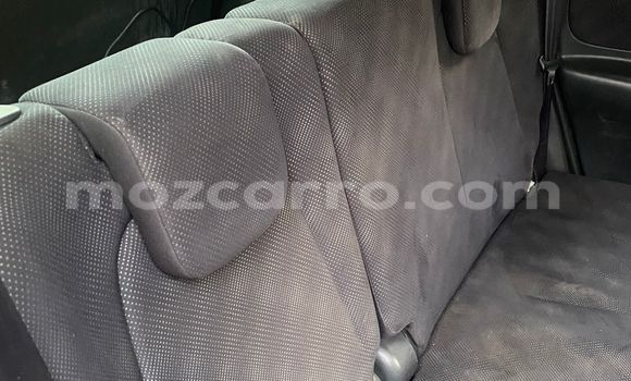 Comprar Usado Toyota Ractis Prata Carro em Maputo em Maputo Comprar Usado Toyota Ractis Prata Carro em Maputo em Maputo