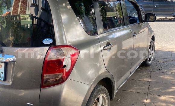 Comprar Usado Toyota Ractis Prata Carro em Maputo em Maputo Comprar Usado Toyota Ractis Prata Carro em Maputo em Maputo