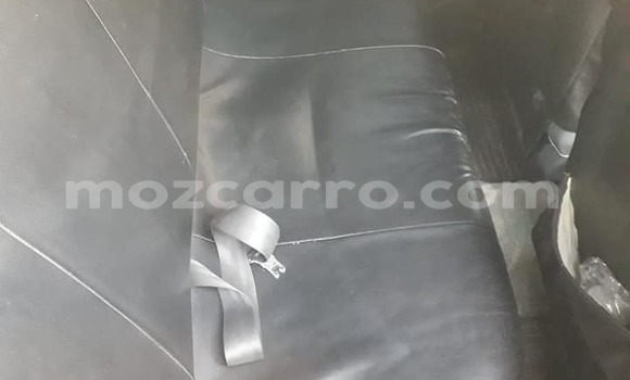 Comprar Usado Toyota Vitz Azul Carro em Bela Vista em Maputo Comprar Usado Toyota Vitz Azul Carro em Bela Vista em Maputo