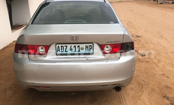 Comprar Usado Honda Accord De outros Carro em Beira em Sofala Comprar Usado Honda Accord De outros Carro em Beira em Sofala