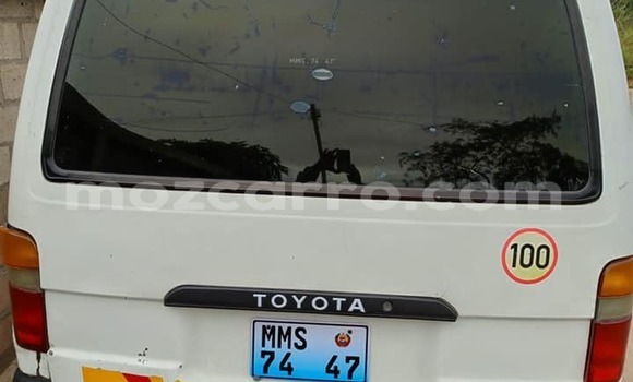 Comprar Usado Toyota Hiace Branco Carro em Beira em Sofala