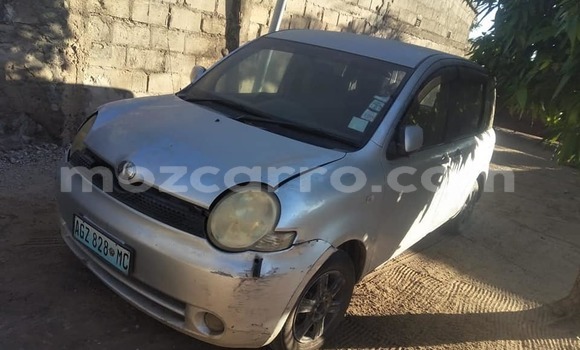 Comprar Usado Toyota Sienta De outros Carro em Boane em Maputo