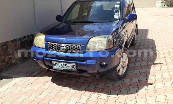 Comprar Usado Nissan X-Trail Azul Carro em Maputo em Maputo