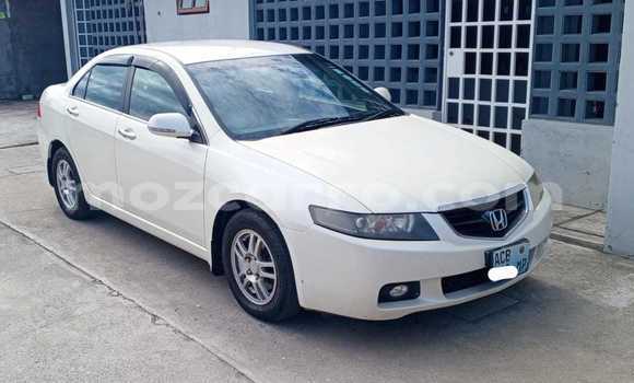 Comprar Usado Honda Accord Branco Carro em Maputo em Maputo Comprar Usado Honda Accord Branco Carro em Maputo em Maputo
