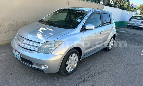Comprar Usado Toyota IST Prata Carro em Maputo em Maputo Comprar Usado Toyota IST Prata Carro em Maputo em Maputo