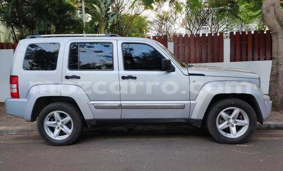 Tenga Tsaru Jeep Grand Cherokee Sirivha Mota in Maputo in Maputo Tenga Tsaru Jeep Grand Cherokee Sirivha Mota in Maputo in Maputo