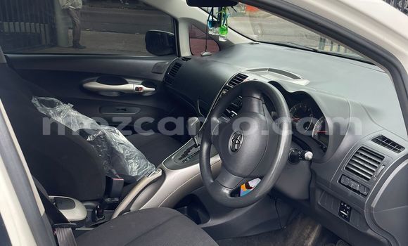Comprar Usado Toyota Auris Branco Carro em Maputo em Maputo Comprar Usado Toyota Auris Branco Carro em Maputo em Maputo