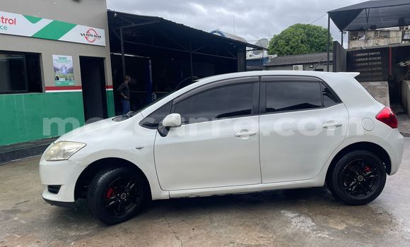Comprar Usado Toyota Auris Branco Carro em Maputo em Maputo Comprar Usado Toyota Auris Branco Carro em Maputo em Maputo