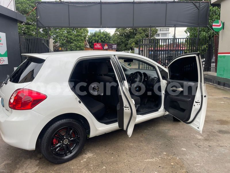 Big with watermark toyota auris maputo maputo 24352