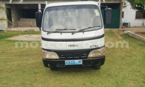 Nunua Ilio tumika Toyota Dyna Nyeupe Gari ndani ya Maputo nchini Maputo Nunua Ilio tumika Toyota Dyna Nyeupe Gari ndani ya Maputo nchini Maputo