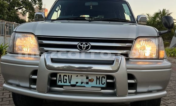 Nunua Ilio tumika Toyota Land Cruiser Prado Fedha Gari ndani ya Maputo nchini Maputo Nunua Ilio tumika Toyota Land Cruiser Prado Fedha Gari ndani ya Maputo nchini Maputo