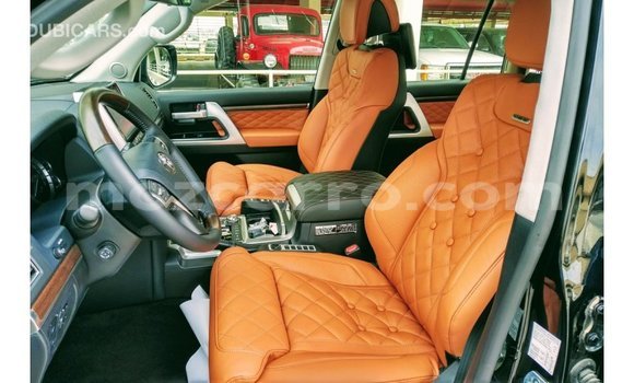 Tenga Imported Toyota Land Cruiser Nhema Mota in Import - Dubai in Cabo Delgado Tenga Imported Toyota Land Cruiser Nhema Mota in Import - Dubai in Cabo Delgado
