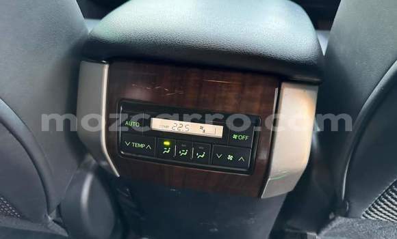 Buy Used Toyota Land Cruiser Prado White Car in Maputo in Maputo Buy Used Toyota Land Cruiser Prado White Car in Maputo in Maputo
