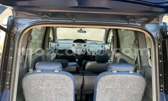 Buy Used Toyota Sienta Blue Car in Maputo in Maputo Buy Used Toyota Sienta Blue Car in Maputo in Maputo