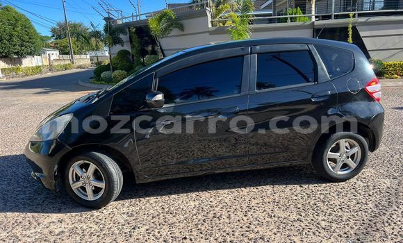 Nunua Ilio tumika Honda Fit Nyeusi Gari ndani ya Maputo nchini Maputo Nunua Ilio tumika Honda Fit Nyeusi Gari ndani ya Maputo nchini Maputo