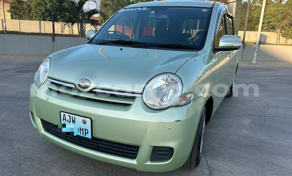 Nunua Ilio tumika Toyota Sienta Kijani Gari ndani ya Maputo nchini Maputo Nunua Ilio tumika Toyota Sienta Kijani Gari ndani ya Maputo nchini Maputo