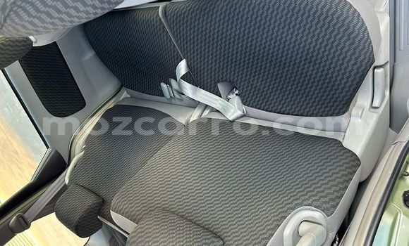Nunua Ilio tumika Toyota Sienta Kijani Gari ndani ya Maputo nchini Maputo Nunua Ilio tumika Toyota Sienta Kijani Gari ndani ya Maputo nchini Maputo