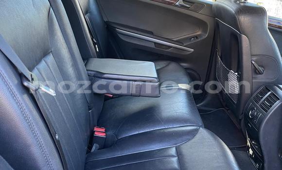 Nunua Ilio tumika Mercedes‒Benz M-Class Nyeusi Gari ndani ya Maputo nchini Maputo Nunua Ilio tumika Mercedes‒Benz M-Class Nyeusi Gari ndani ya Maputo nchini Maputo