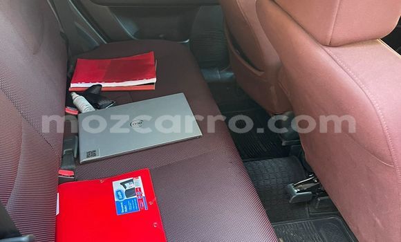 Nunua Ilio tumika Mazda Verisa Nyekundu Gari ndani ya Maputo nchini Maputo Nunua Ilio tumika Mazda Verisa Nyekundu Gari ndani ya Maputo nchini Maputo