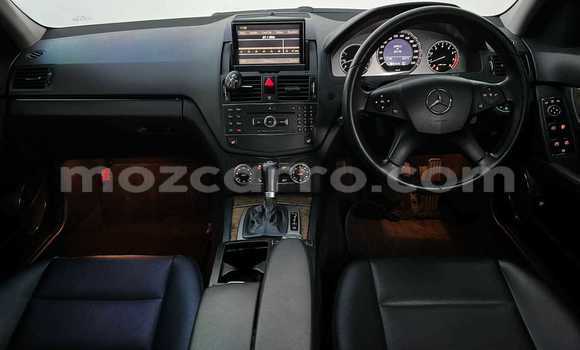 Comprar Usado Mercedes-Benz C-Classe Castanho Carro em Maputo em Maputo Comprar Usado Mercedes-Benz C-Classe Castanho Carro em Maputo em Maputo