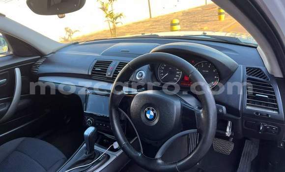 Comprar Usado BMW 1-Series Branco Carro em Maputo em Maputo Comprar Usado BMW 1-Series Branco Carro em Maputo em Maputo