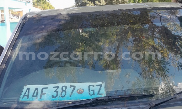 Nunua Ilio tumika Isuzu KB Nyingine Gari ndani ya Chókwè nchini Gaza