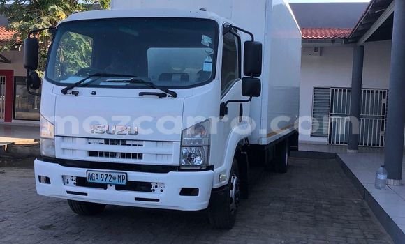 Comprar Usado Isuzu Florian Branco Carro em Maputo em Maputo