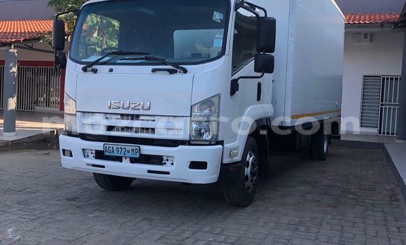 Nunua Ilio tumika Isuzu Florian Nyeupe Gari ndani ya Maputo nchini Maputo Nunua Ilio tumika Isuzu Florian Nyeupe Gari ndani ya Maputo nchini Maputo
