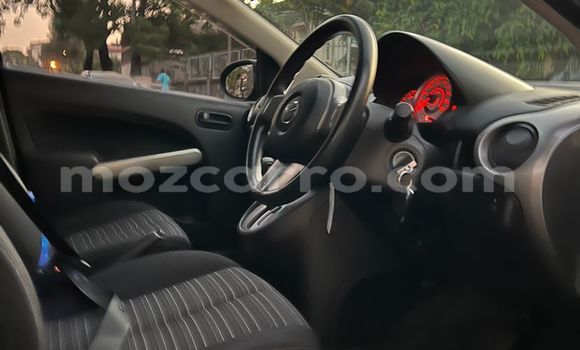 Nunua Ilio tumika Mazda Demio Brown Gari ndani ya Maputo nchini Maputo Nunua Ilio tumika Mazda Demio Brown Gari ndani ya Maputo nchini Maputo