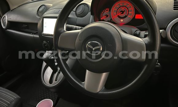 Nunua Ilio tumika Mazda Demio Brown Gari ndani ya Maputo nchini Maputo Nunua Ilio tumika Mazda Demio Brown Gari ndani ya Maputo nchini Maputo