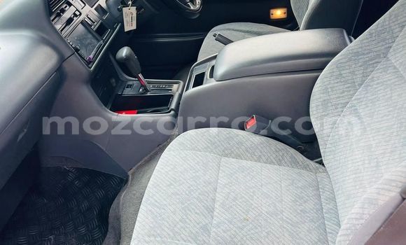 Nunua Ilio tumika Toyota Hiace Brown Gari ndani ya Maputo nchini Maputo Nunua Ilio tumika Toyota Hiace Brown Gari ndani ya Maputo nchini Maputo