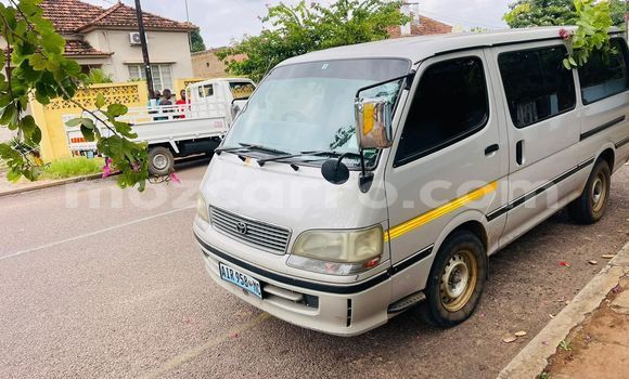 Nunua Ilio tumika Toyota Hiace Brown Gari ndani ya Maputo nchini Maputo Nunua Ilio tumika Toyota Hiace Brown Gari ndani ya Maputo nchini Maputo