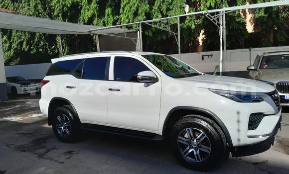 Tenga Tsaru Toyota Fortuner Chena Mota in Maputo in Maputo Tenga Tsaru Toyota Fortuner Chena Mota in Maputo in Maputo