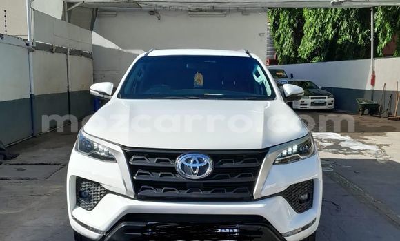 Tenga Tsaru Toyota Fortuner Chena Mota in Maputo in Maputo Tenga Tsaru Toyota Fortuner Chena Mota in Maputo in Maputo