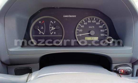 Comprar Usado Toyota Land Cruiser Branco Carro em Maputo em Maputo Comprar Usado Toyota Land Cruiser Branco Carro em Maputo em Maputo