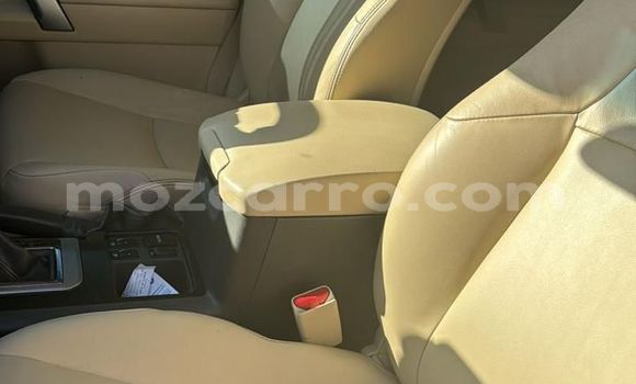 Buy Used Toyota Land Cruiser Prado White Car in Maputo in Maputo Buy Used Toyota Land Cruiser Prado White Car in Maputo in Maputo