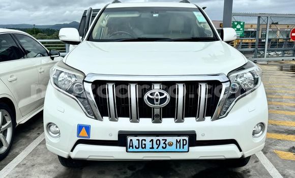 Buy Used Toyota Land Cruiser Prado White Car in Maputo in Maputo Buy Used Toyota Land Cruiser Prado White Car in Maputo in Maputo