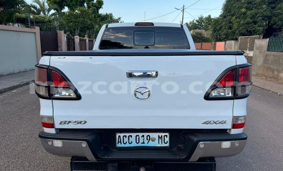 Tenga Tsaru Mazda BT-50 Chena Mota in Maputo in Maputo Tenga Tsaru Mazda BT-50 Chena Mota in Maputo in Maputo