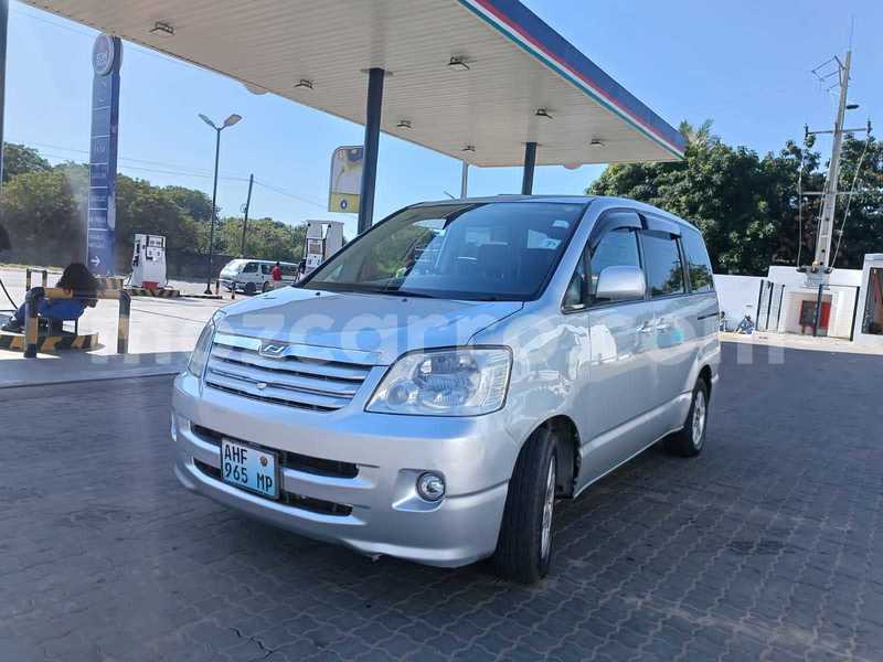 Big with watermark toyota noah maputo maputo 24441