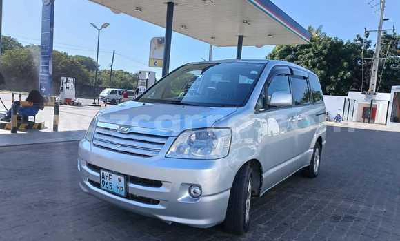 Nunua Ilio tumika Toyota Noah Fedha Gari ndani ya Maputo nchini Maputo Nunua Ilio tumika Toyota Noah Fedha Gari ndani ya Maputo nchini Maputo