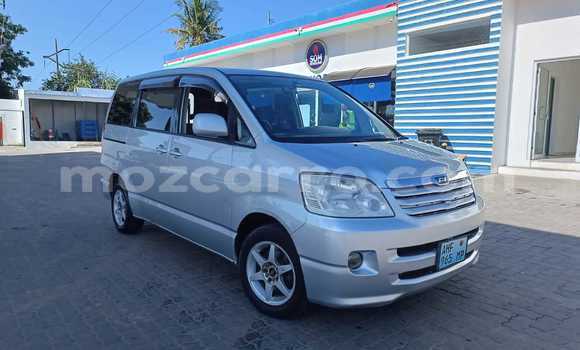 Nunua Ilio tumika Toyota Noah Fedha Gari ndani ya Maputo nchini Maputo Nunua Ilio tumika Toyota Noah Fedha Gari ndani ya Maputo nchini Maputo