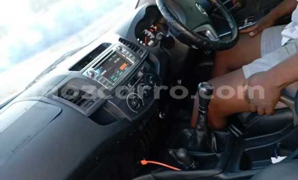 Buy Used Toyota Hilux White Car in Maputo in Maputo Buy Used Toyota Hilux White Car in Maputo in Maputo