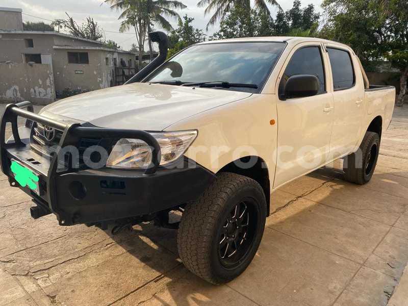 Big with watermark toyota hilux maputo maputo 24452