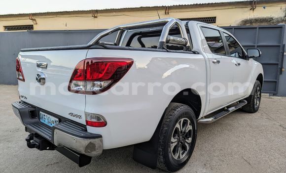 Nunua Ilio tumika Mazda BT-50 Nyeupe Gari ndani ya Maputo nchini Maputo Nunua Ilio tumika Mazda BT-50 Nyeupe Gari ndani ya Maputo nchini Maputo