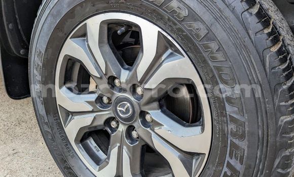 Nunua Ilio tumika Mazda BT-50 Nyeupe Gari ndani ya Maputo nchini Maputo Nunua Ilio tumika Mazda BT-50 Nyeupe Gari ndani ya Maputo nchini Maputo